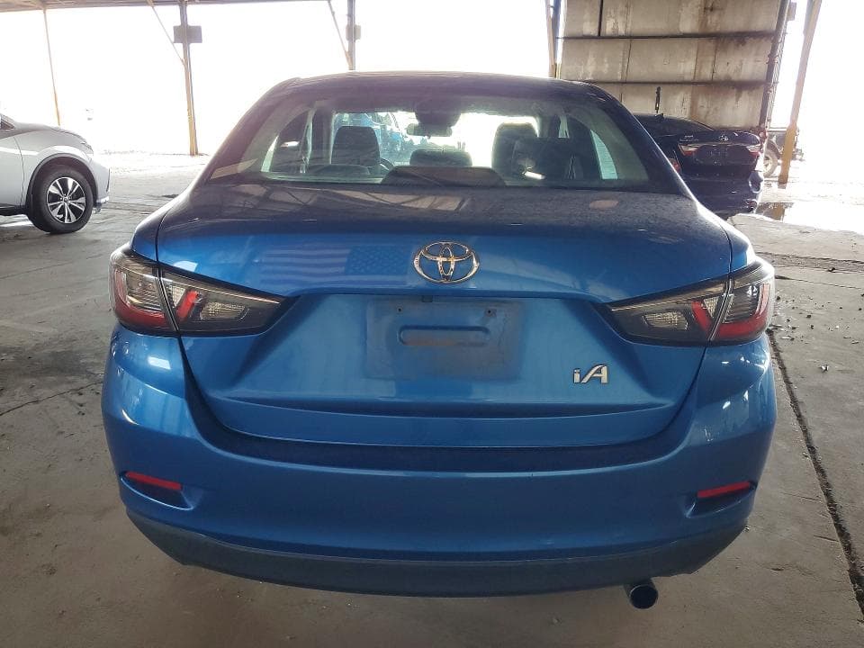 2017 TOYOTA YARIS IA BASE BASE 7
