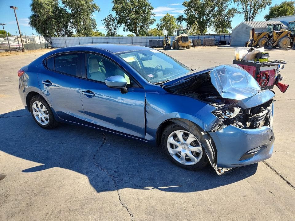 2017 MAZDA 3 SPORT 4