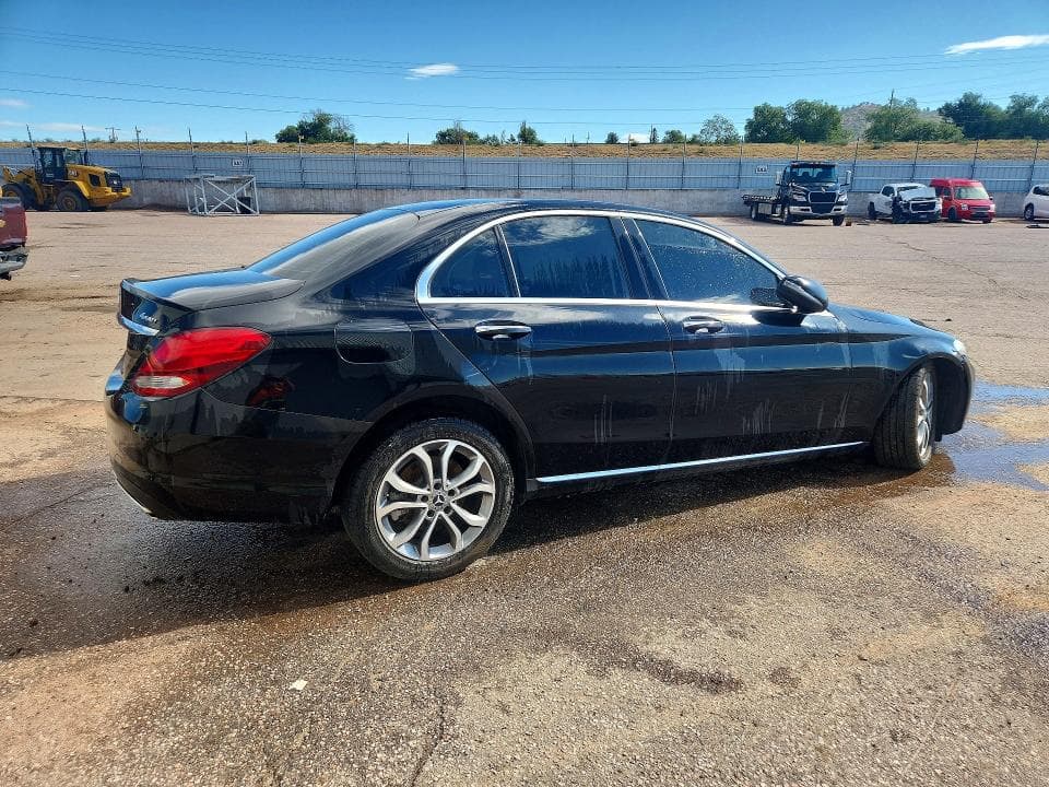 2017 MERCEDES-BENZ C 300 4MATIC 3