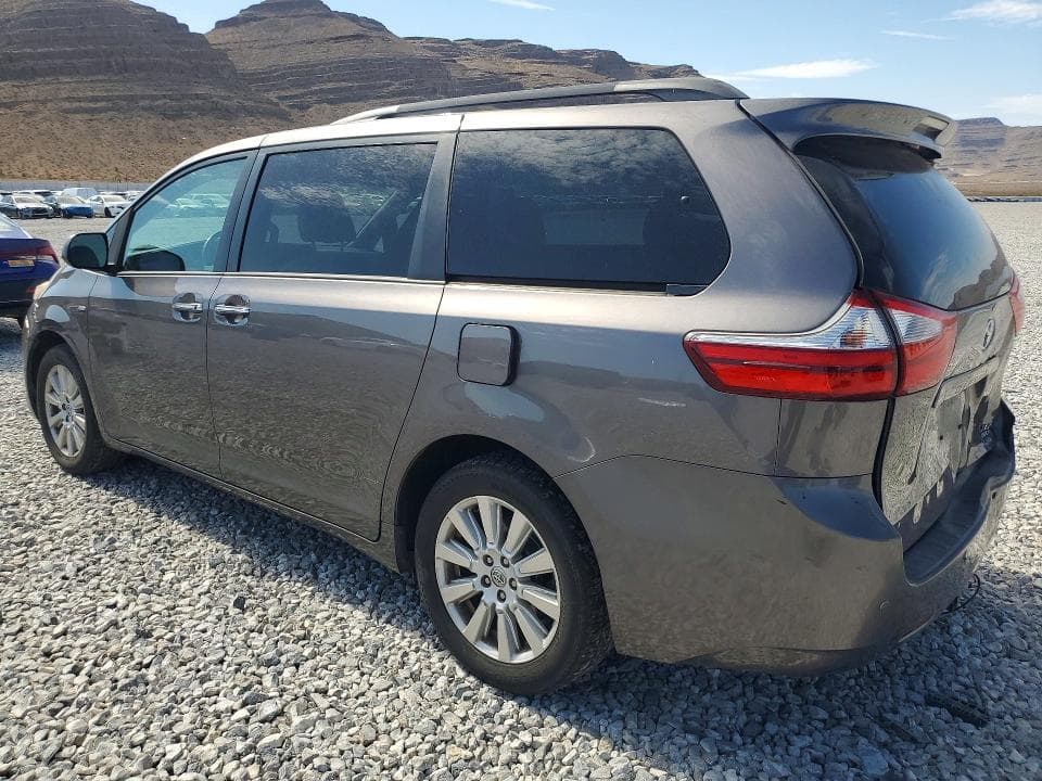 2017 TOYOTA SIENNA XLE PREMIUM 7-PASSENGER 2