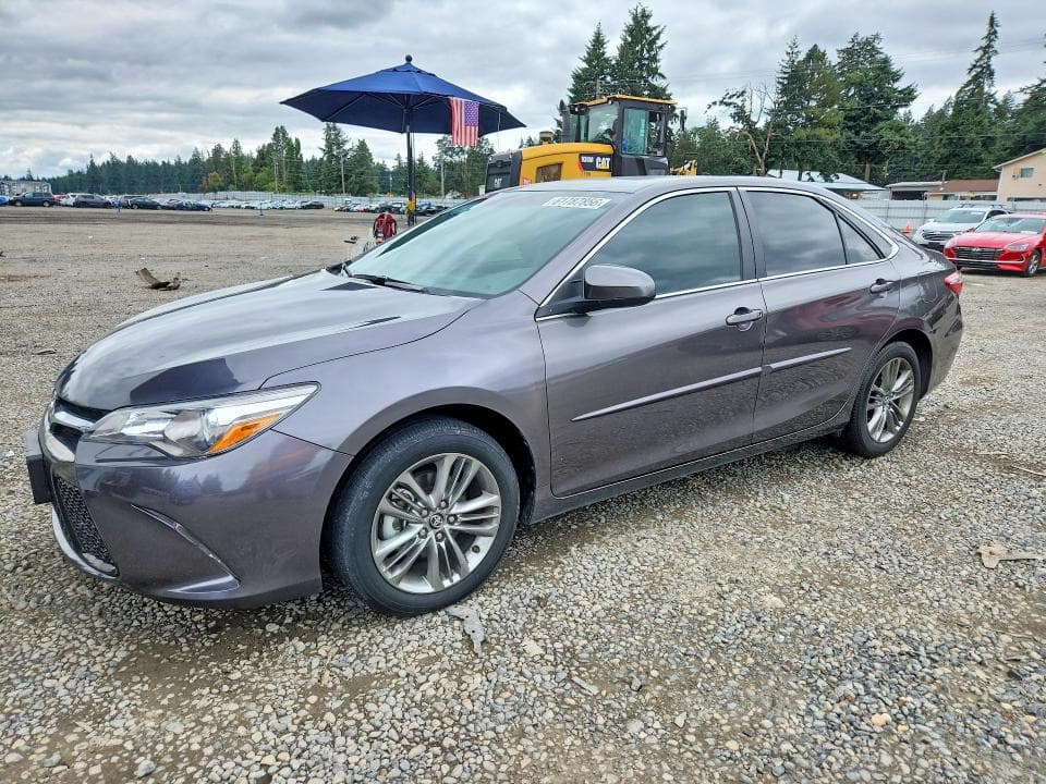 2017 TOYOTA CAMRY SE