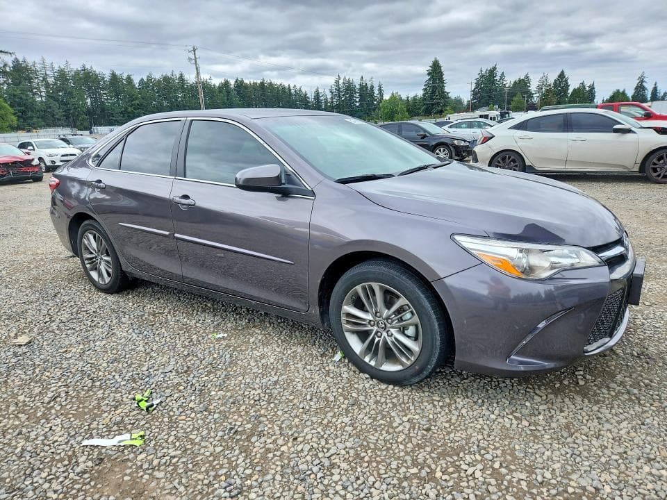 2017 TOYOTA CAMRY SE SE 4