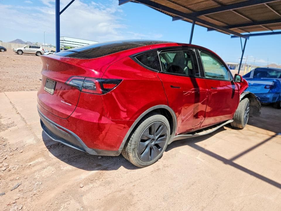 2024 TESLA MODEL Y 3