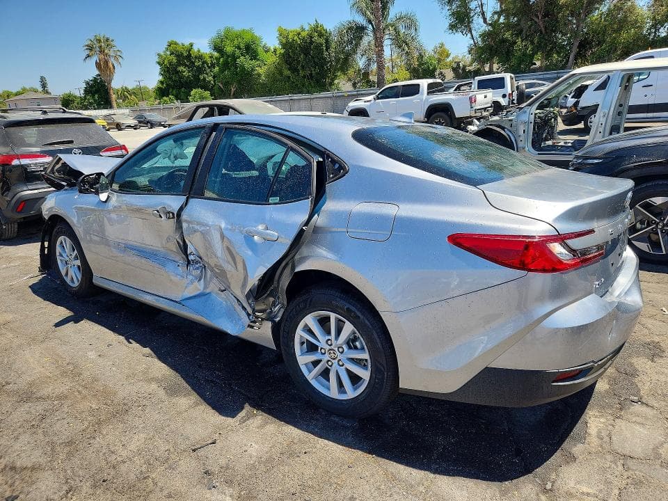 2026 TOYOTA CAMRY LE 2