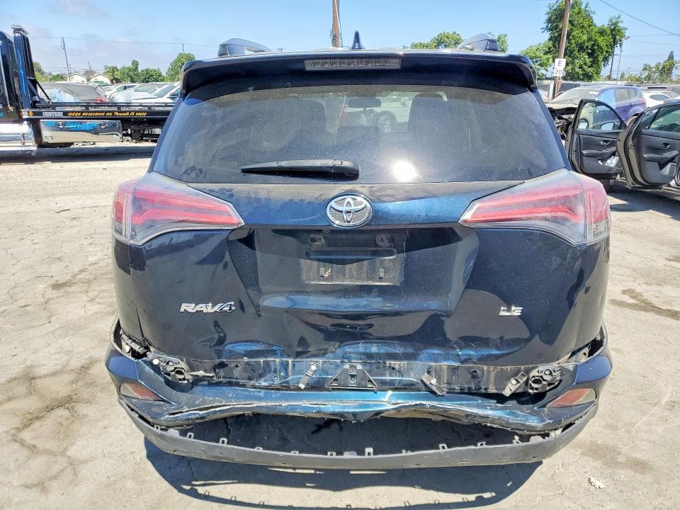 2018 TOYOTA RAV4 LE 6