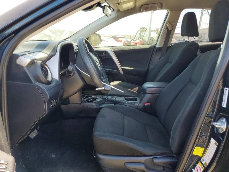 2018 TOYOTA RAV4 LE 7