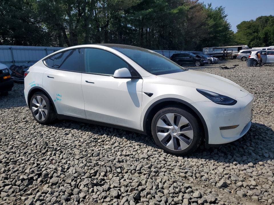 2021 TESLA MODEL Y 4