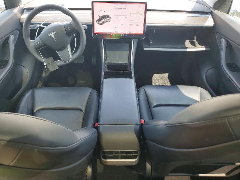 2021 TESLA MODEL Y 8
