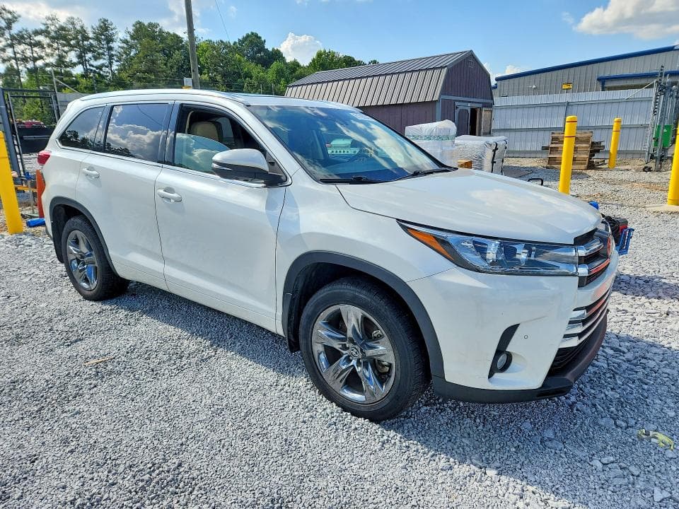 2018 TOYOTA HIGHLANDER LIMITED PLATINUM 4