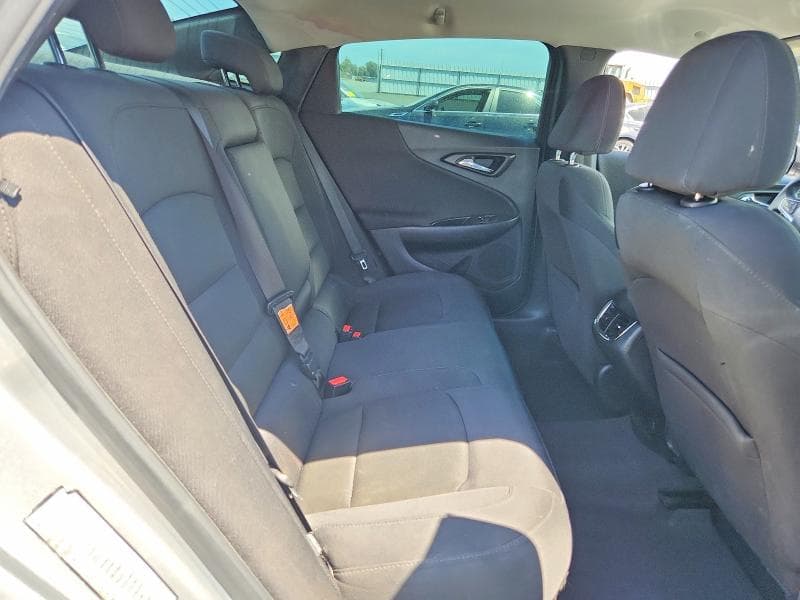 2017 CHEVROLET MALIBU LT 10