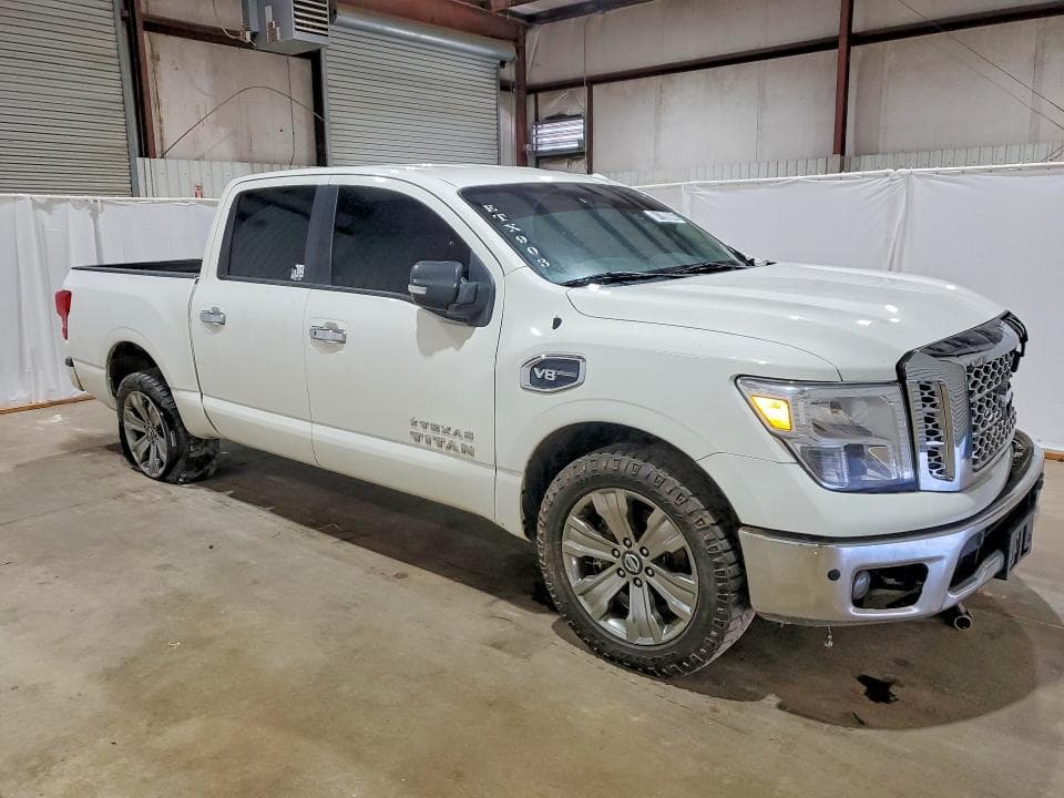 2017 NISSAN TITAN SV 4