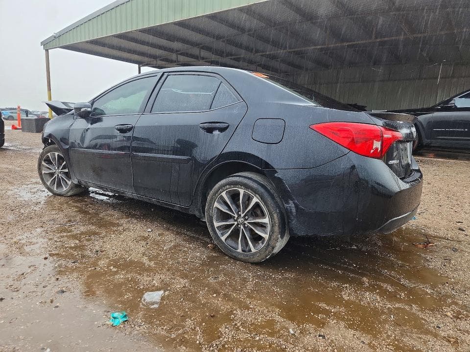 2019 TOYOTA COROLLA SE 2