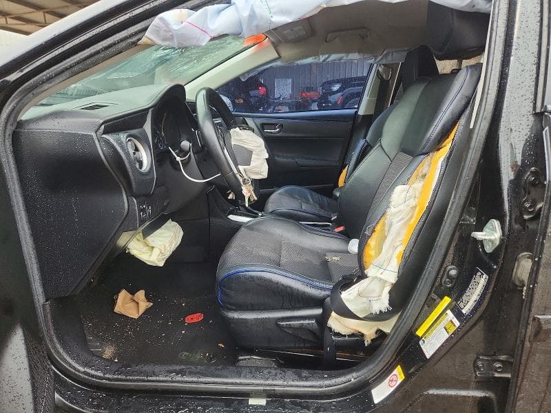 2019 TOYOTA COROLLA SE 7