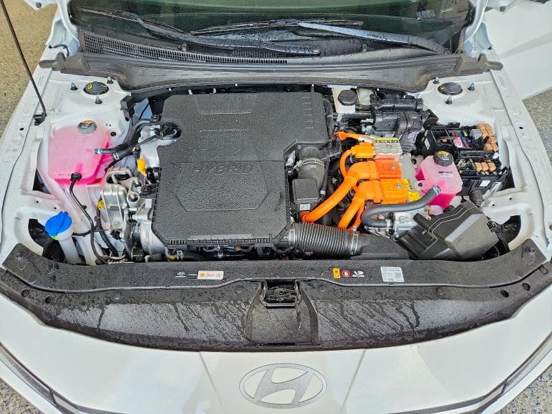 2026 HYUNDAI ELANTRA HYBRID BLUE 11