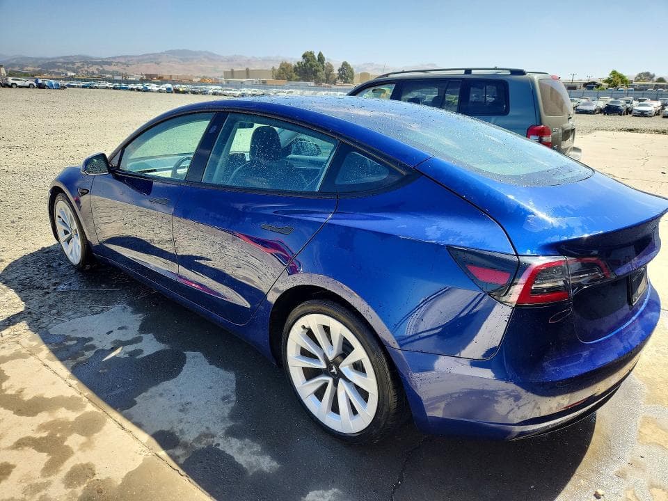 2022 TESLA MODEL 3 2