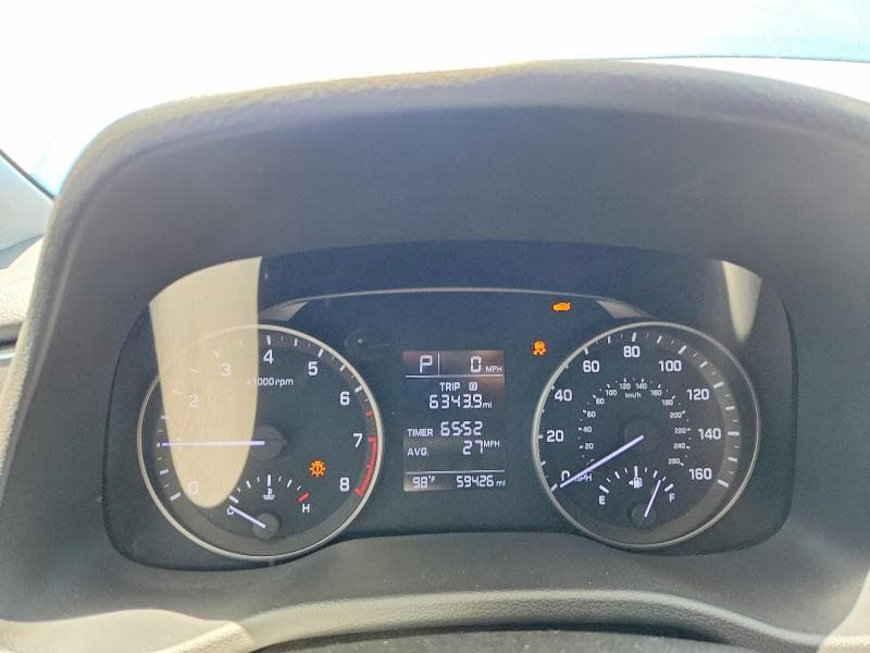 2017 HYUNDAI ELANTRA SE 9