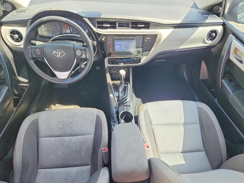 2017 TOYOTA COROLLA LE 8