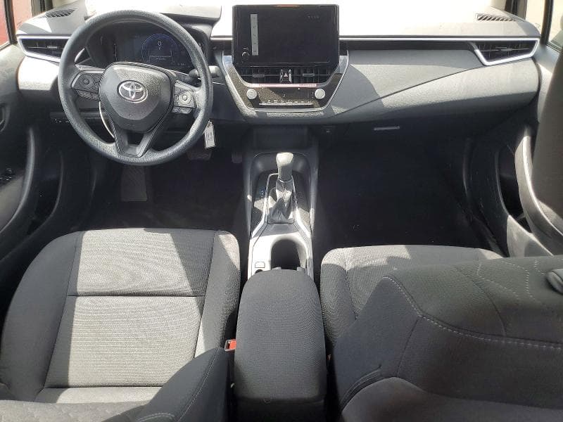 2026 TOYOTA COROLLA LE 8
