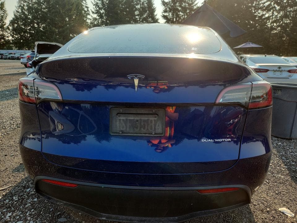 2023 TESLA MODEL Y 6