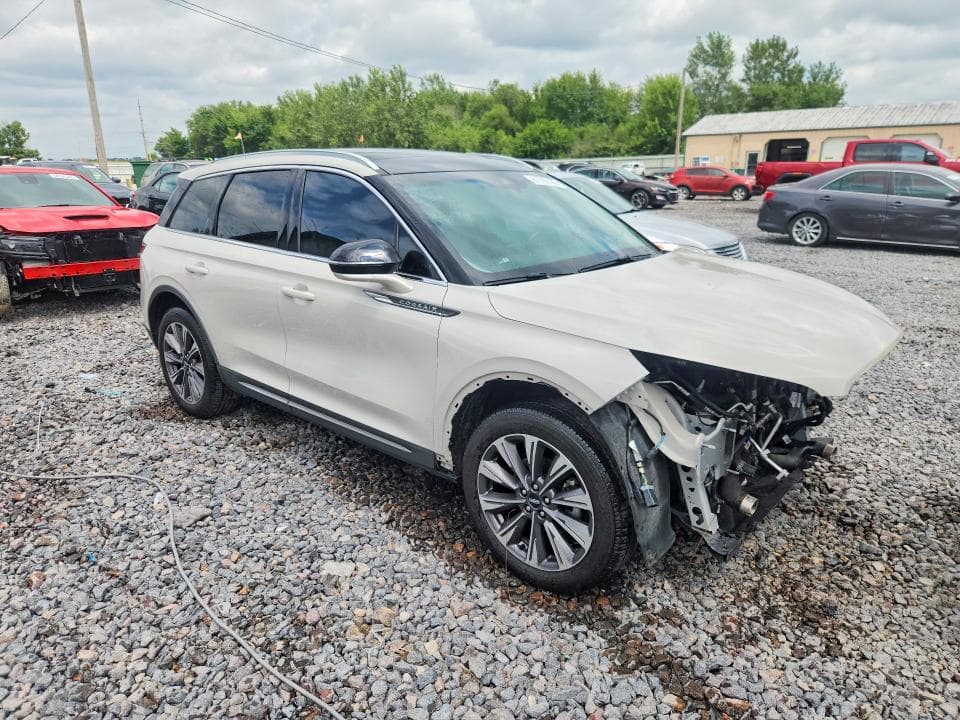 2020 LINCOLN CORSAIR RESERVE 4