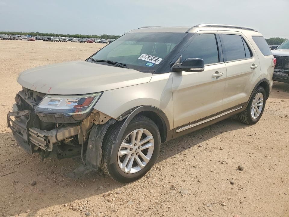 2017 FORD EXPLORER XLT - 1