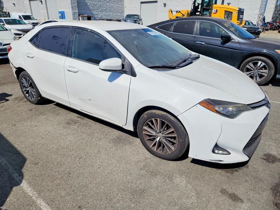 2017 TOYOTA COROLLA LE 4