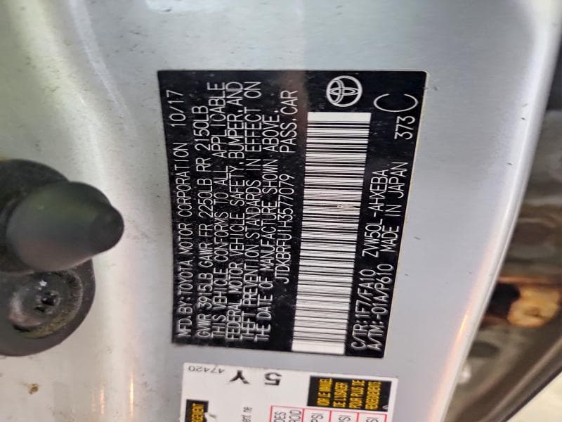 2017 TOYOTA PRIUS TWO 12