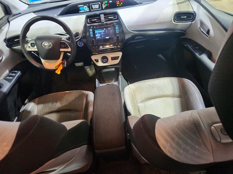 2017 TOYOTA PRIUS TWO 8