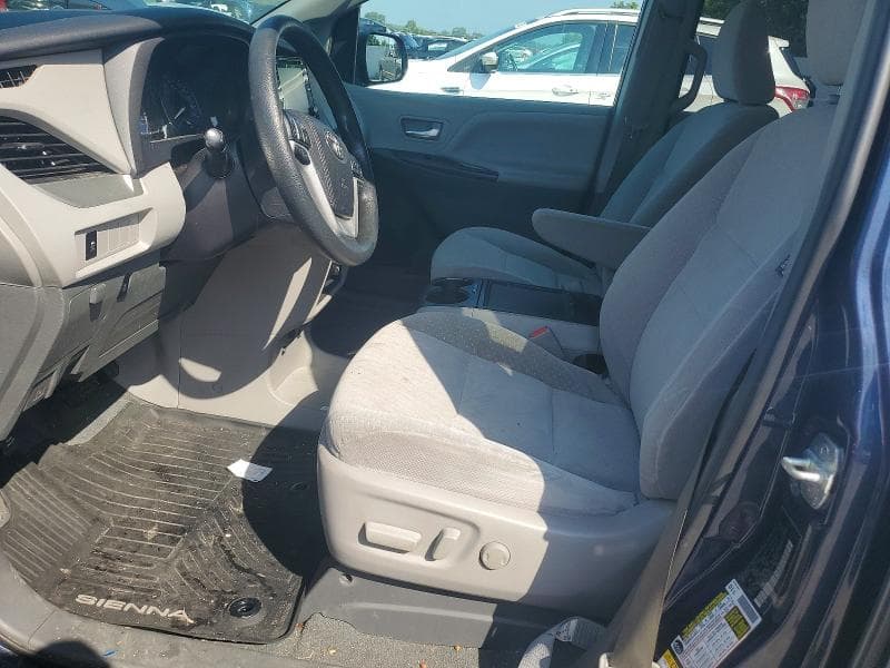 2019 TOYOTA SIENNA LE 7