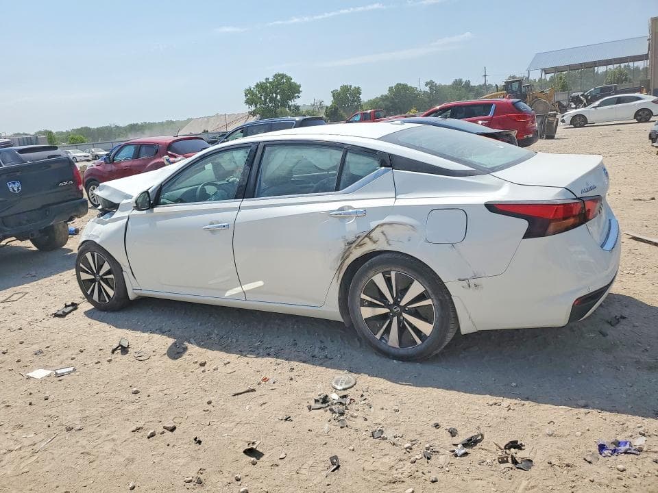 2022 NISSAN ALTIMA SV 2