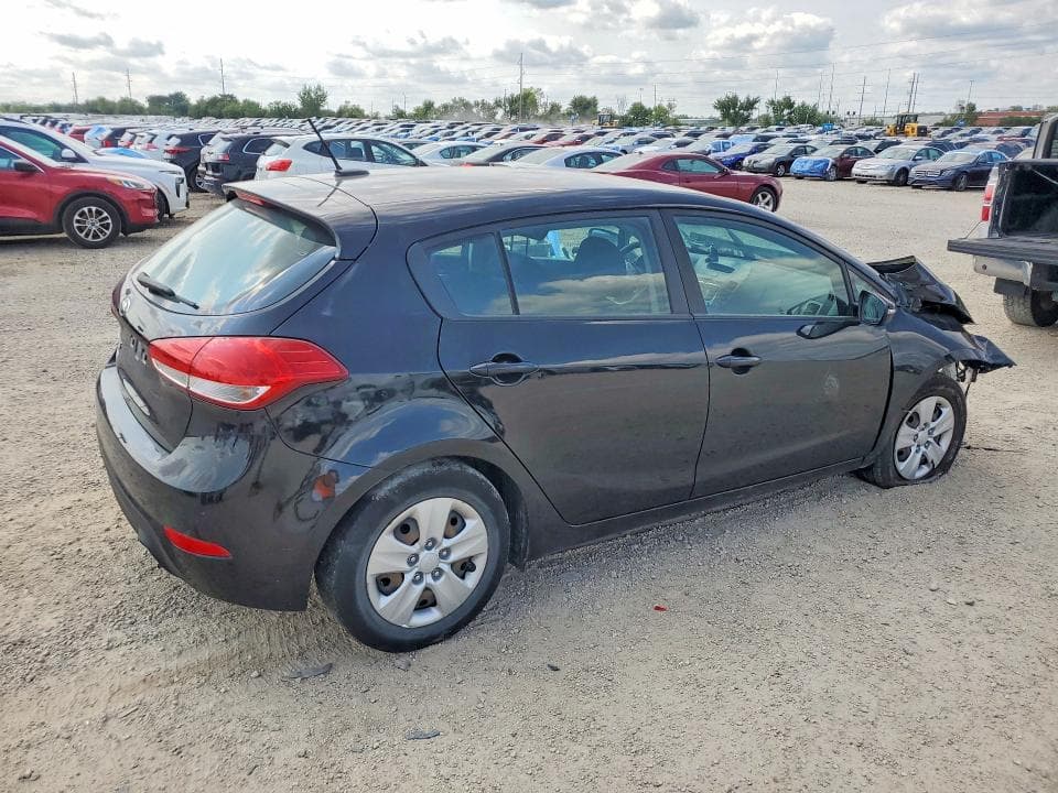 2017 KIA FORTE5 LX 3