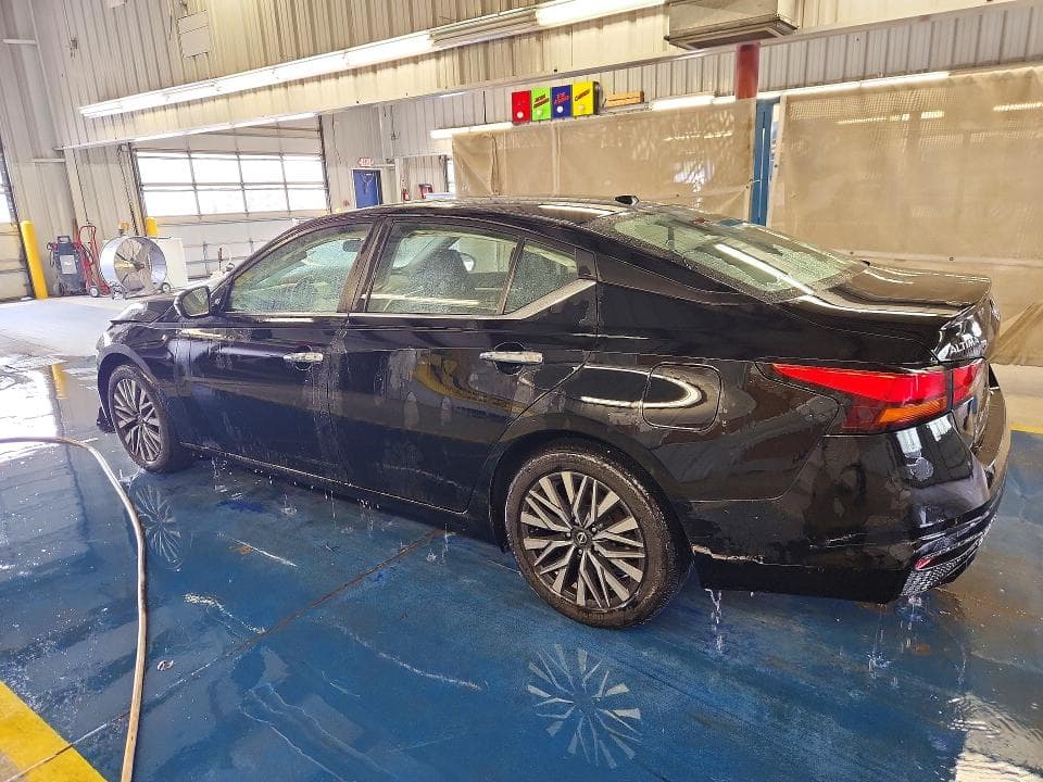 2023 NISSAN ALTIMA SV 2