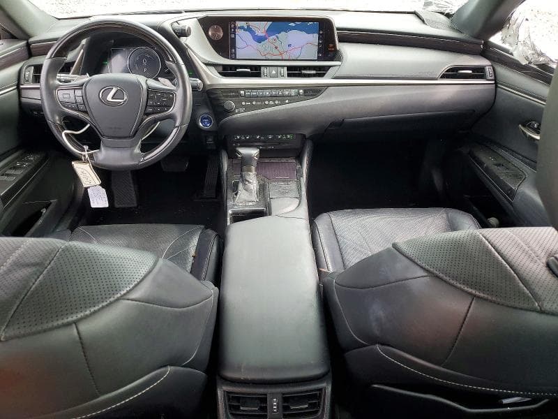 2019 LEXUS ES 300H 8