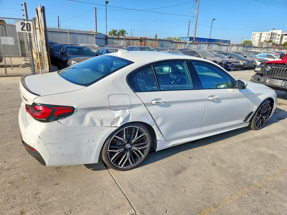 2023 BMW M550XI 3