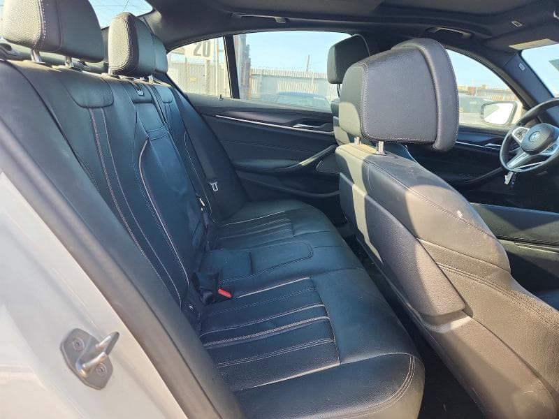 2023 BMW M550XI 10
