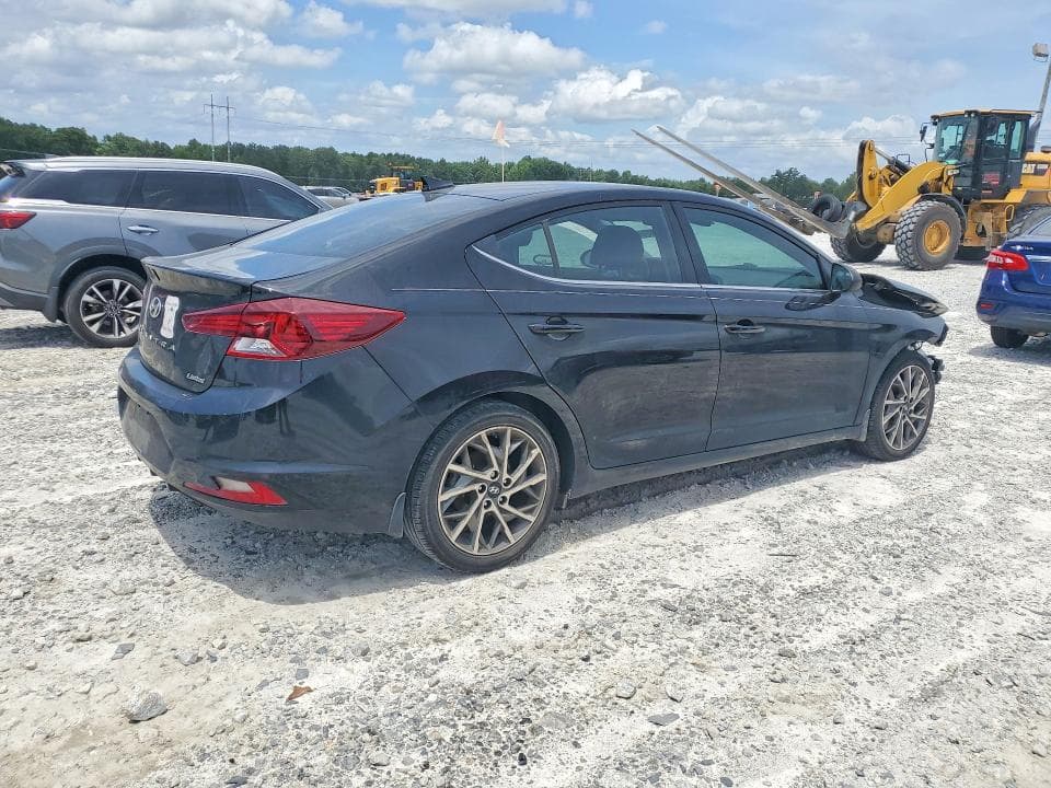 2019 HYUNDAI ELANTRA LIMITED 3