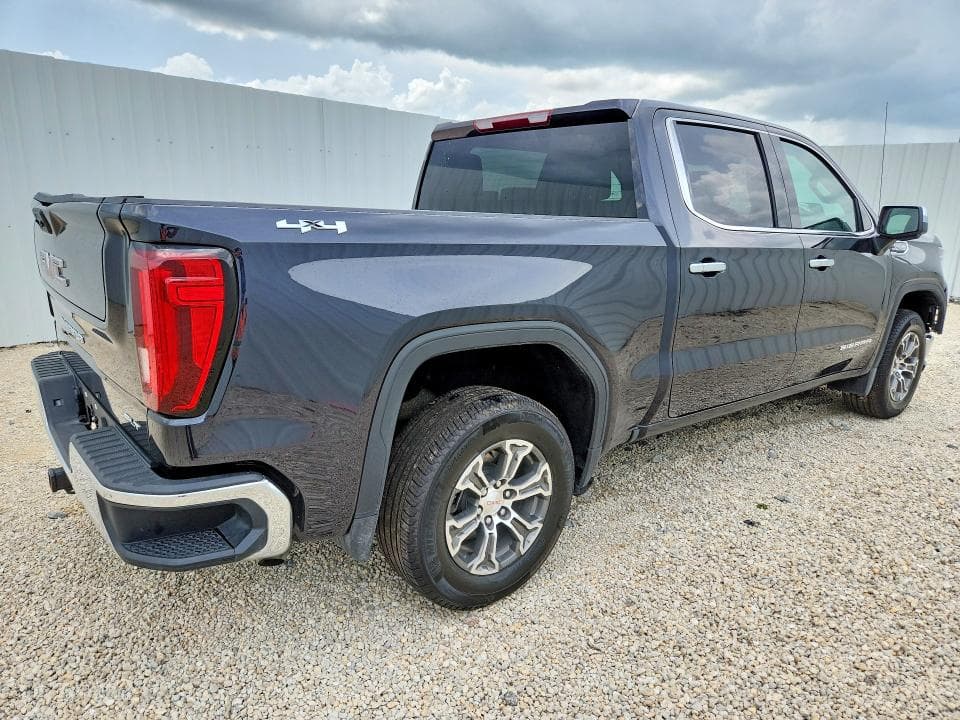 2026 GMC SIERRA K1500 SLT 3