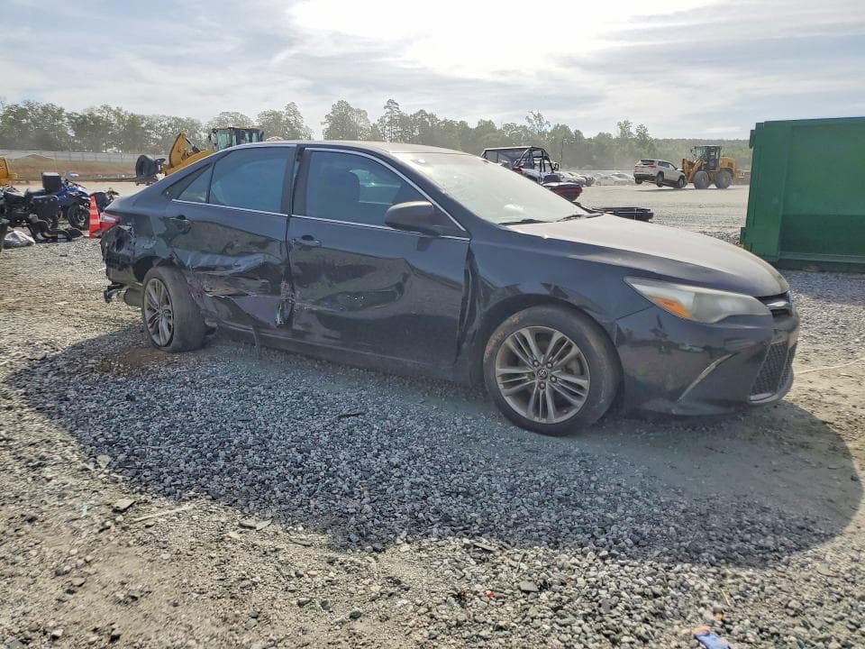 2017 TOYOTA CAMRY SE SE 4