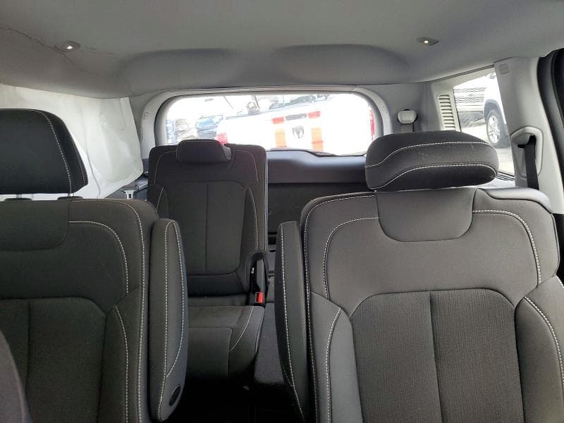 2023 JEEP GRAND CHEROKEE L LAREDO 10