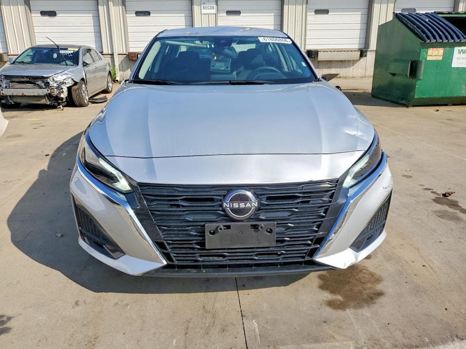 2025 NISSAN ALTIMA SV 5