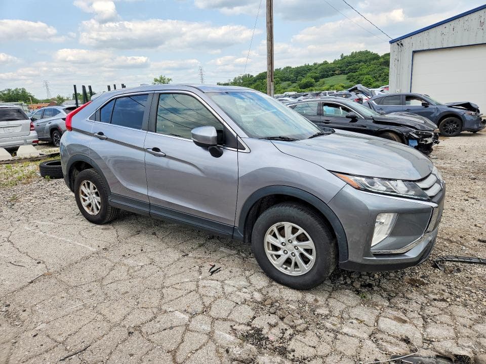 2019 MITSUBISHI ECLIPSE CROSS ES 4
