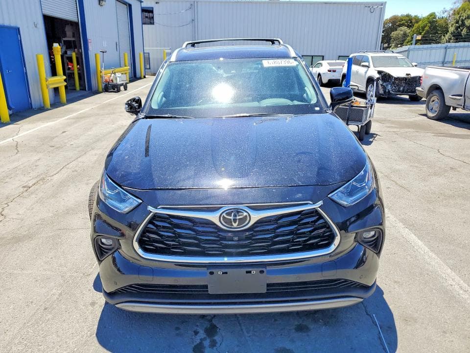 2025 TOYOTA HIGHLANDER HYBRID PLATINUM 5
