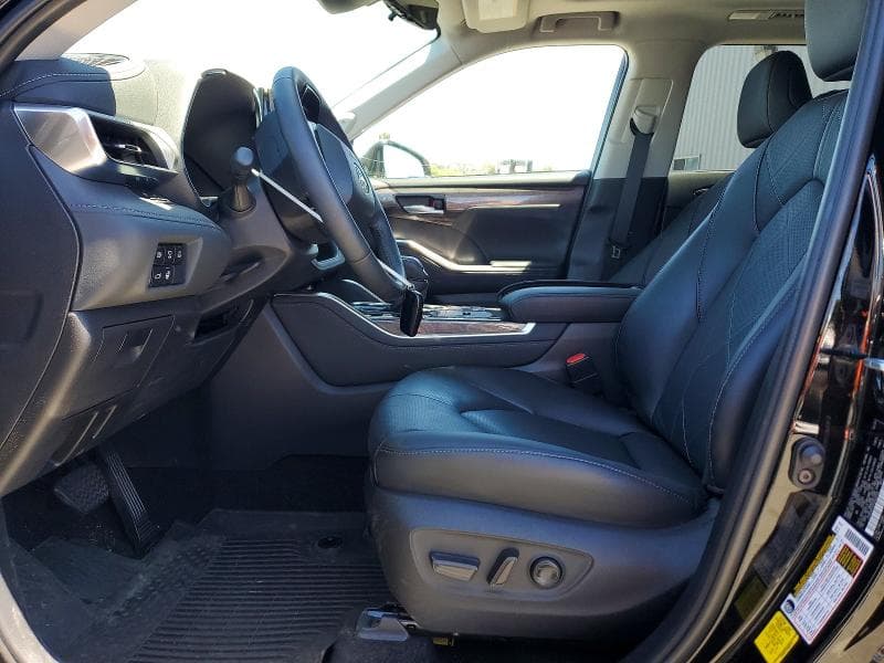 2025 TOYOTA HIGHLANDER HYBRID PLATINUM 7