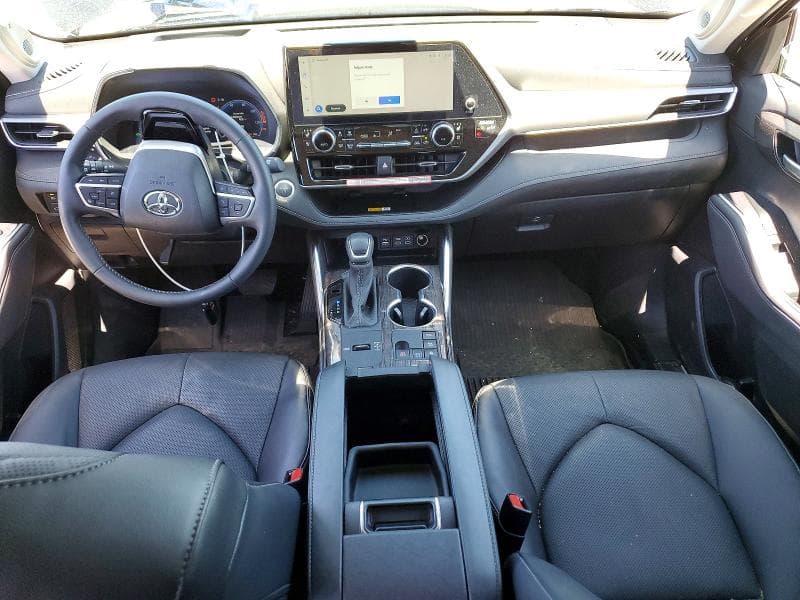 2025 TOYOTA HIGHLANDER HYBRID PLATINUM 8