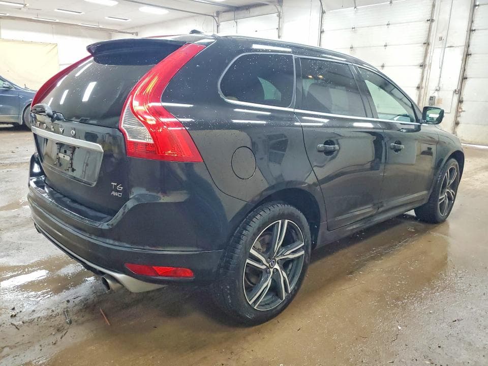 2017 VOLVO XC60 T6 R-DESIGN PLATINUM 3