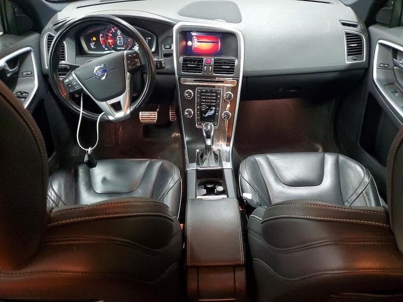 2017 VOLVO XC60 T6 R-DESIGN PLATINUM 8