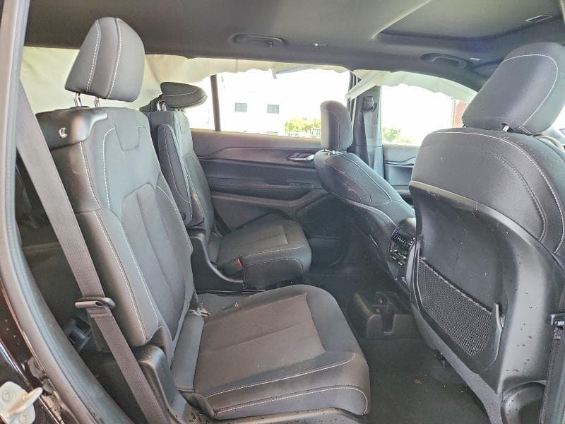 2025 JEEP GRAND CHEROKEE L LAREDO/L ALTITUDE 11