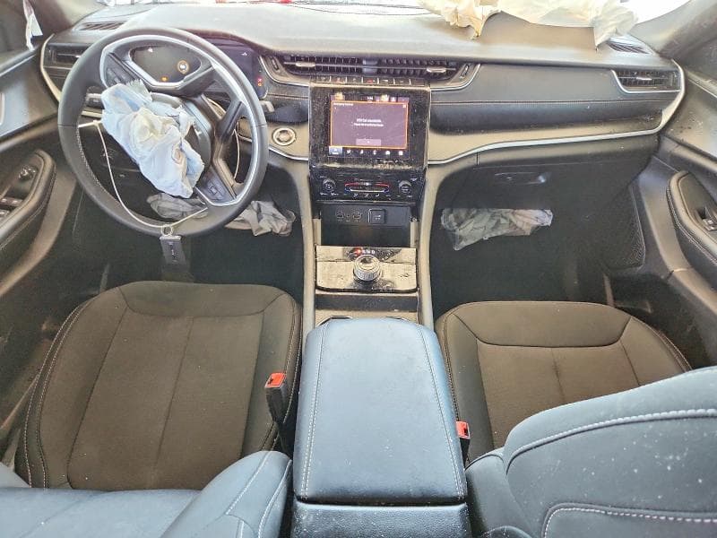 2025 JEEP GRAND CHEROKEE L LAREDO/L ALTITUDE 8