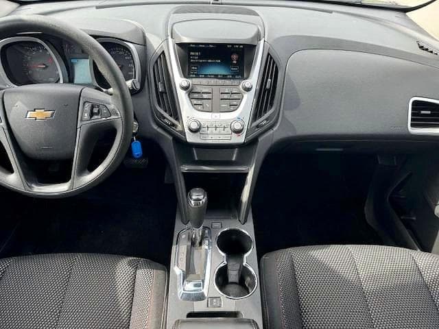 2017 CHEVROLET EQUINOX LS LS 8