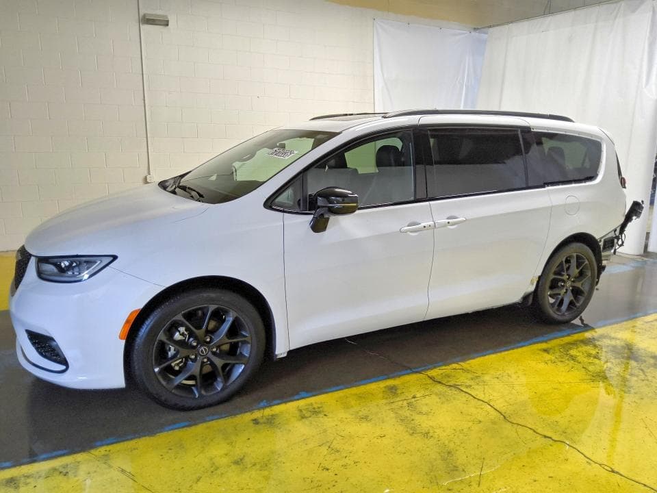 2025 CHRYSLER PACIFICA LIMITED - 1